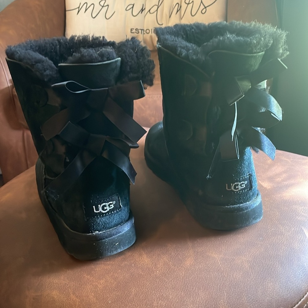 UGG Bailey Bow Black Boots Youth 6